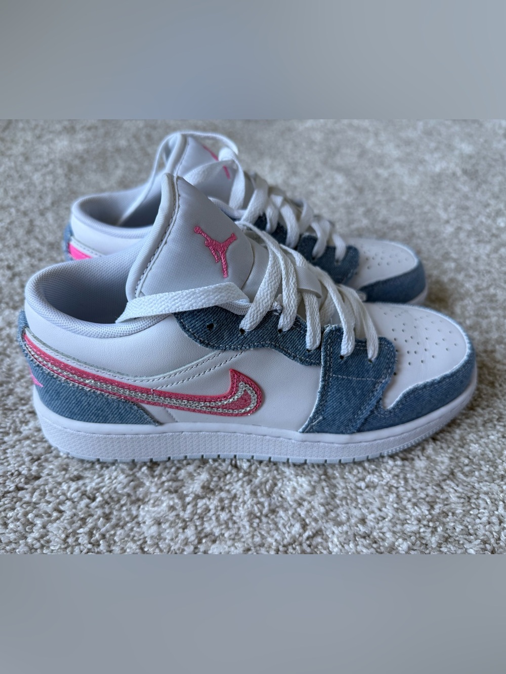 Jordan White Low-Top Sneakers